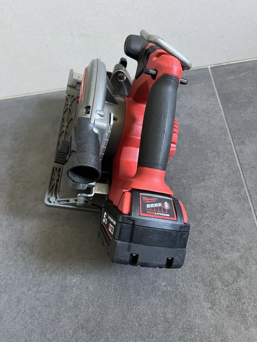 Безщіткова Акум. Циркулярна Пила Milwaukee M18 CCS 55
