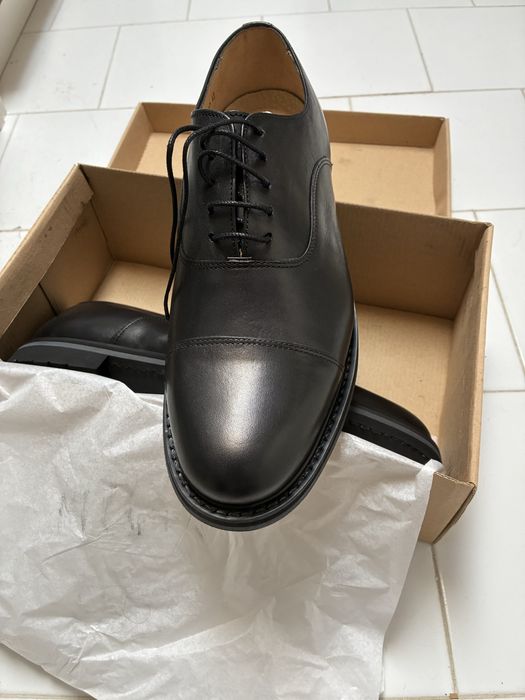 Sapatos homem em couro