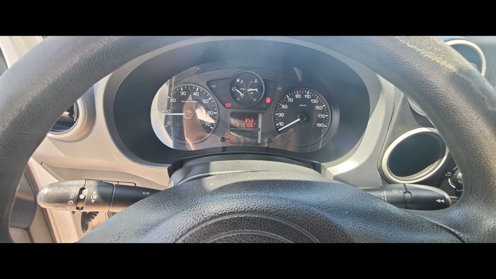Citroën Berlingo L2 (Longa) 3 Lugares 1.6 HDi | 2016 | Insp. Maio 2027