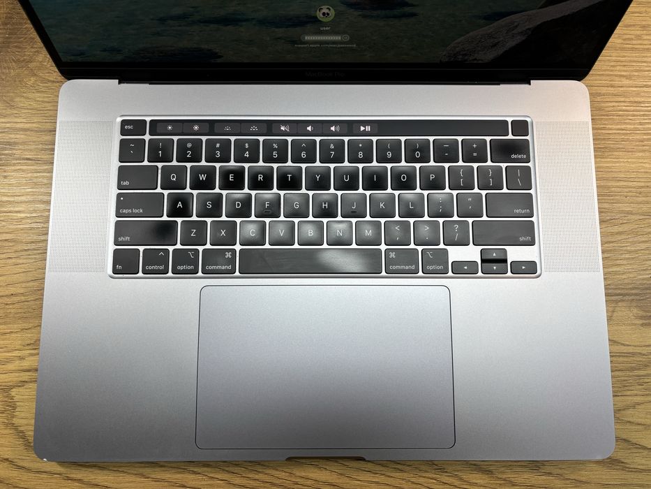 MaxBook Pro 16” 2019 A2141 (i7/16/512)