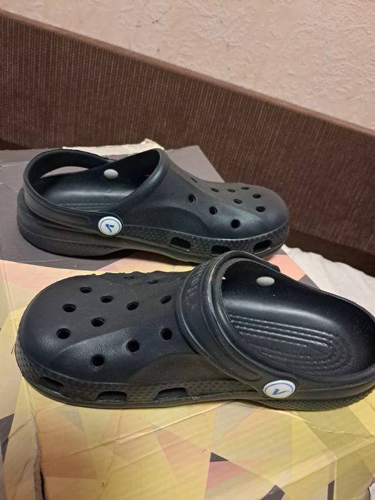 Новые детские кроссы 32-33 размер