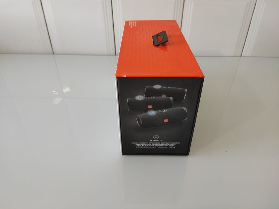Caixa JBL charge 4