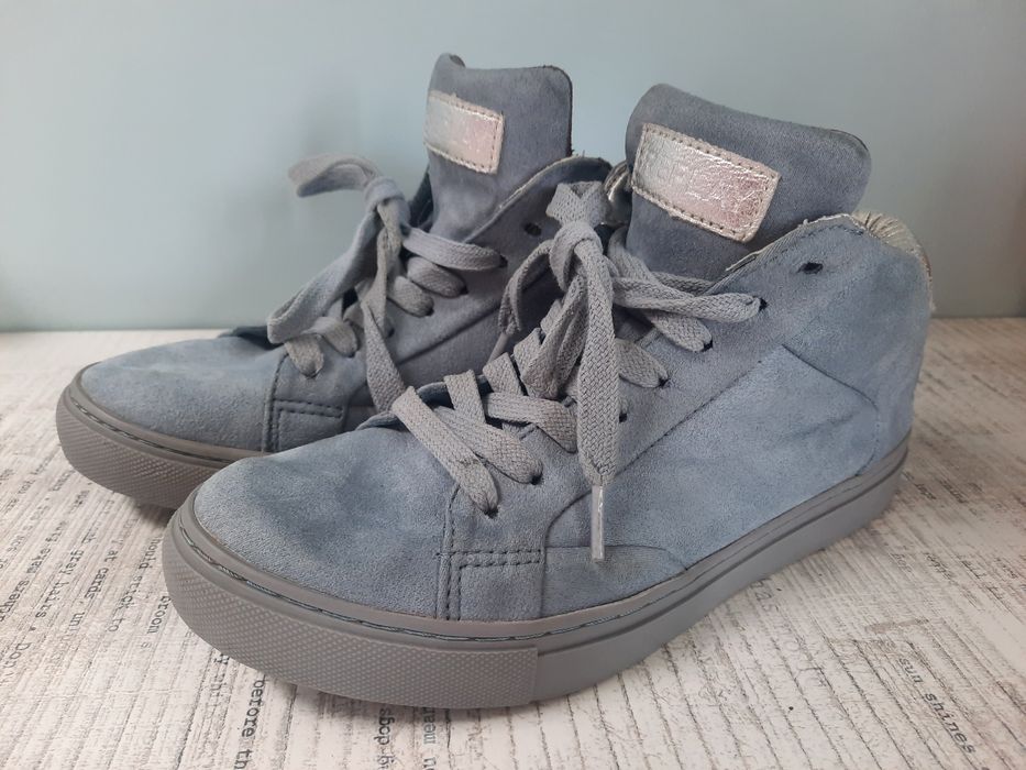 Zamszowe buty sportowe Replay