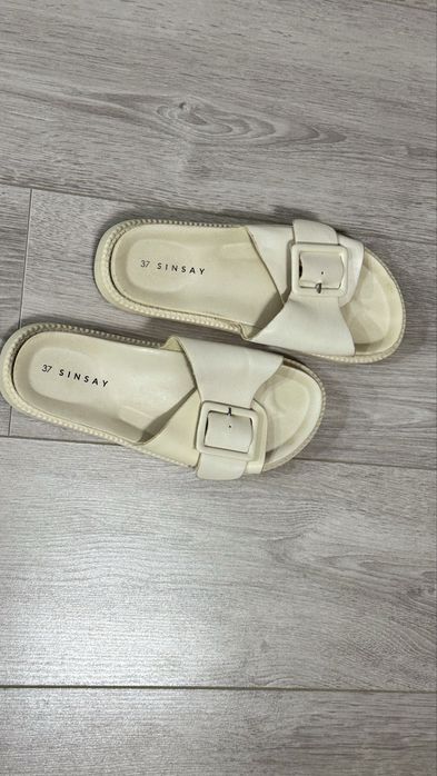 Шльопанці жіночі Б/У (Сінсей)