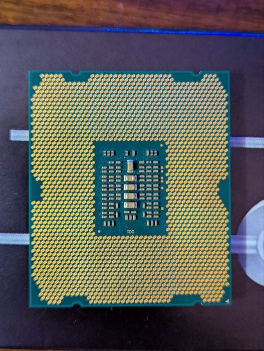 Процесор Intel Core i7 4820K 3.90GHz (x79,2011)+ 16GB DDR3 + RADEON R5