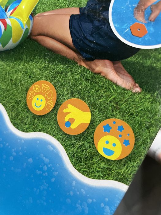 Basen z sorterem + 5 piankowych klockôw