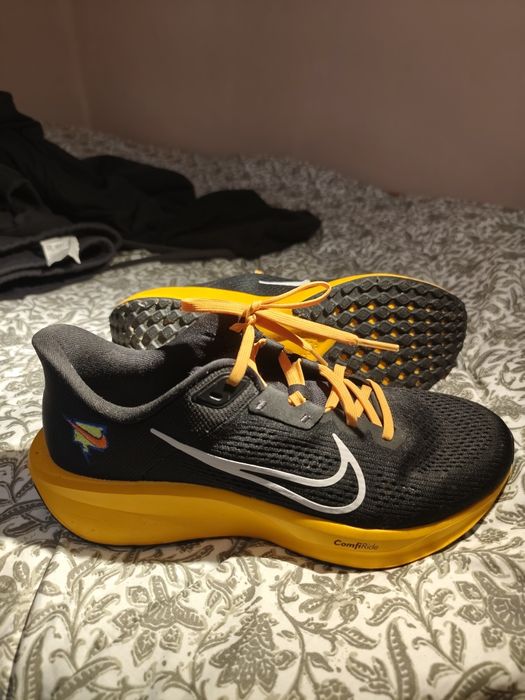 Vendo Nike quest 6