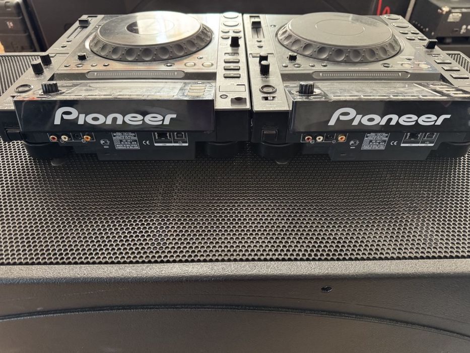 Pioneer cdj 2000 / pair
