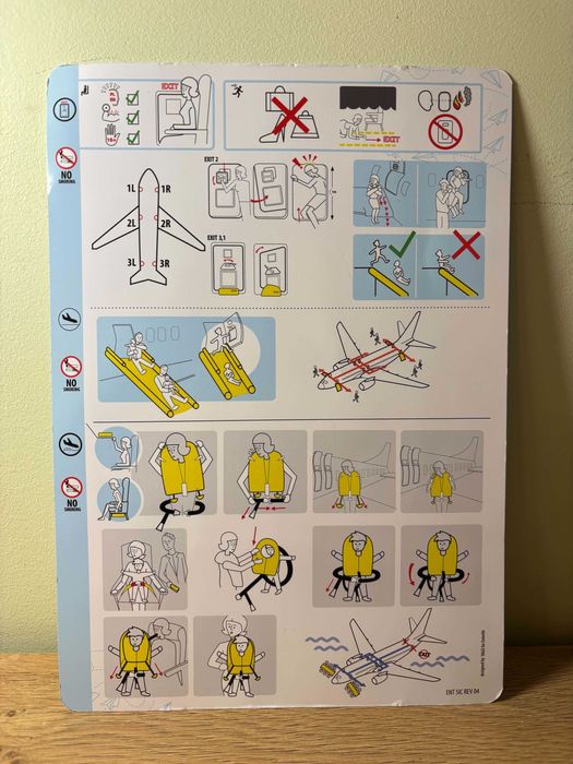 Instrukcja bezpieczeństwa "Safety card" Enter Air Boeing 737-800/ MAX 8
