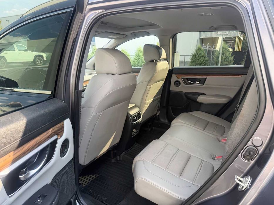 Honda CR-V Touring      2018