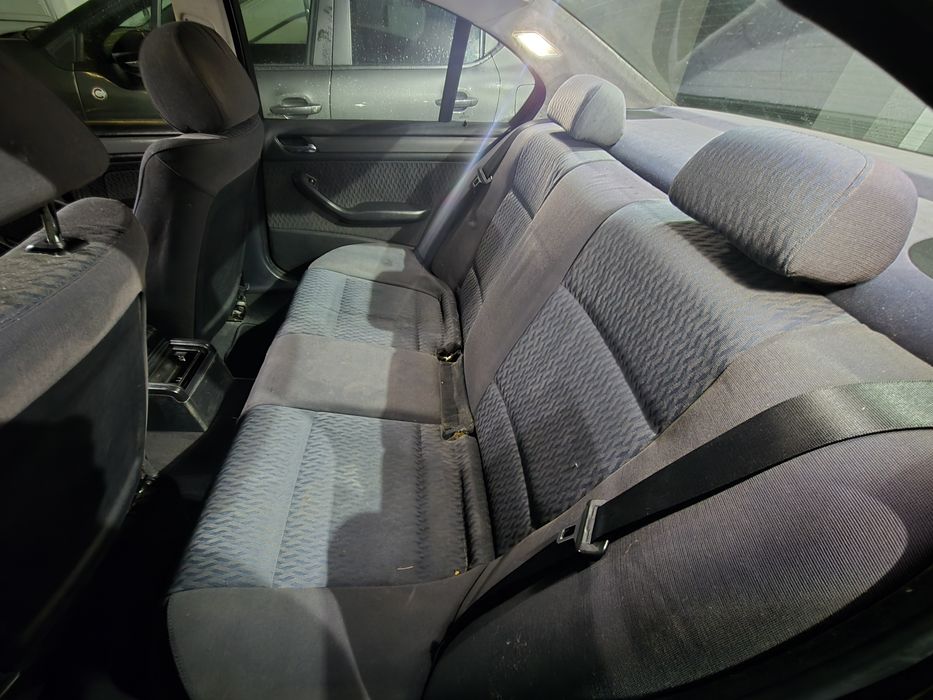 Bancos / Quartelas E46 Sedan