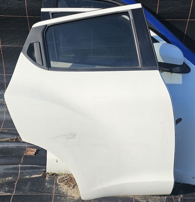 Drzwi prawe tylne Nissan juke