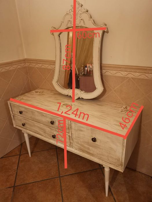 Aparador simples pés de agulha