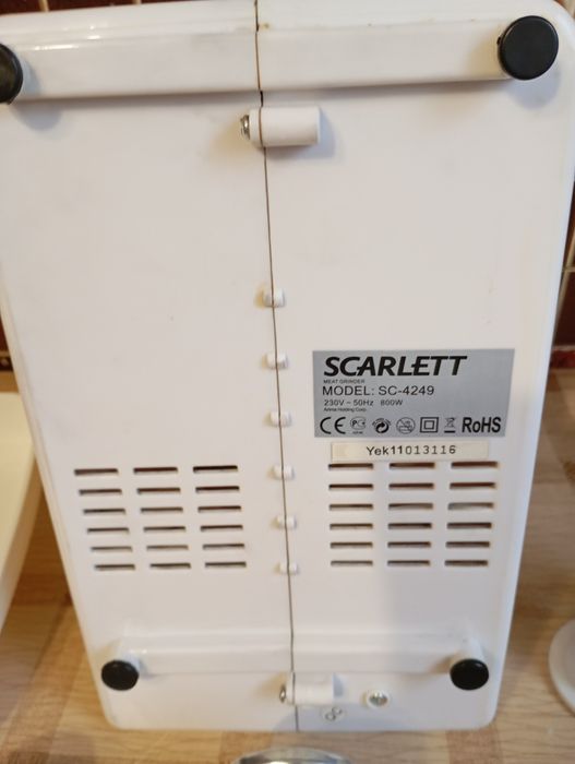 Продам электромясорубку Скарлетт по частям