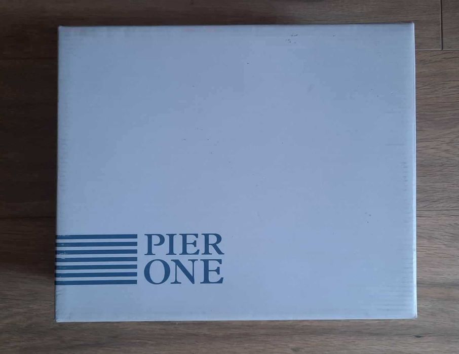 Eleganckie sandały skórzane na obcasie 9 cm marki Pier One