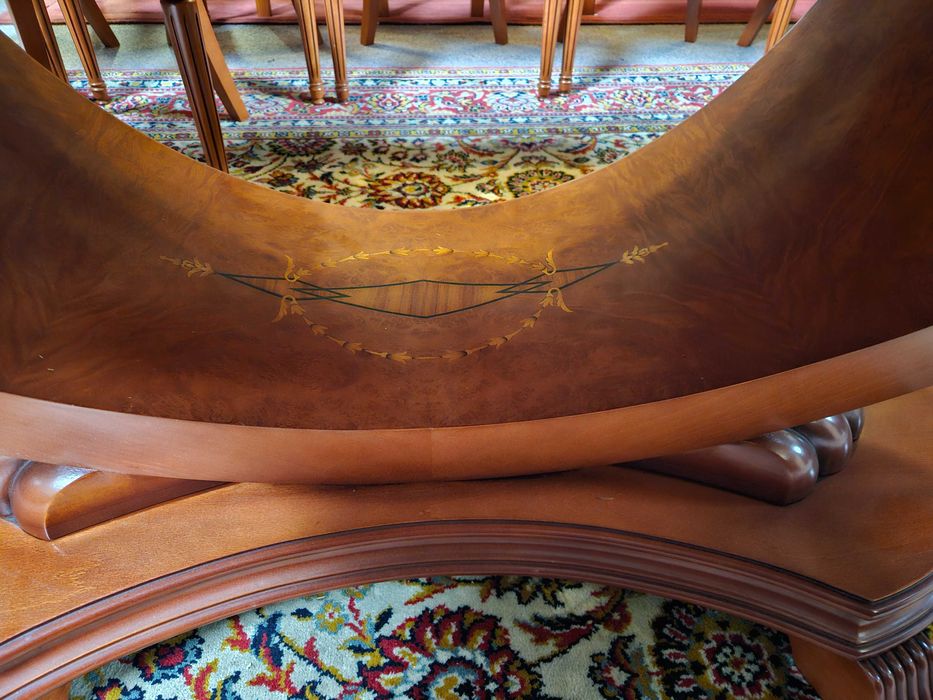 Excelente mesa de sala em cerejeira - extensível - como no