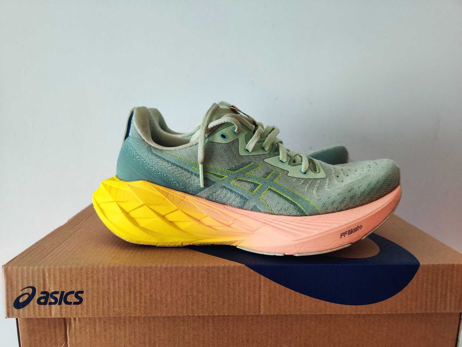 Buty Asics Novablast 4 Paris Edition 39,5 25cm oryginalne męskie