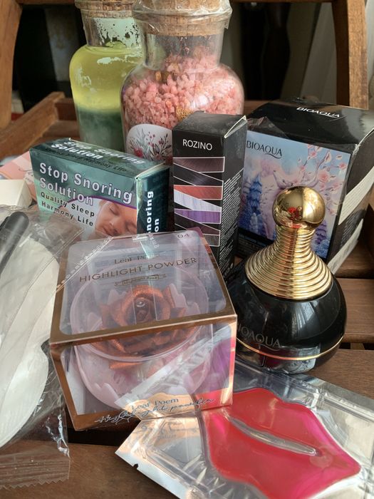 Conjunto de produtos de higiene e beleza