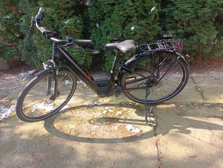 Elektryczny Trek District + 6EU Lowstep SBK