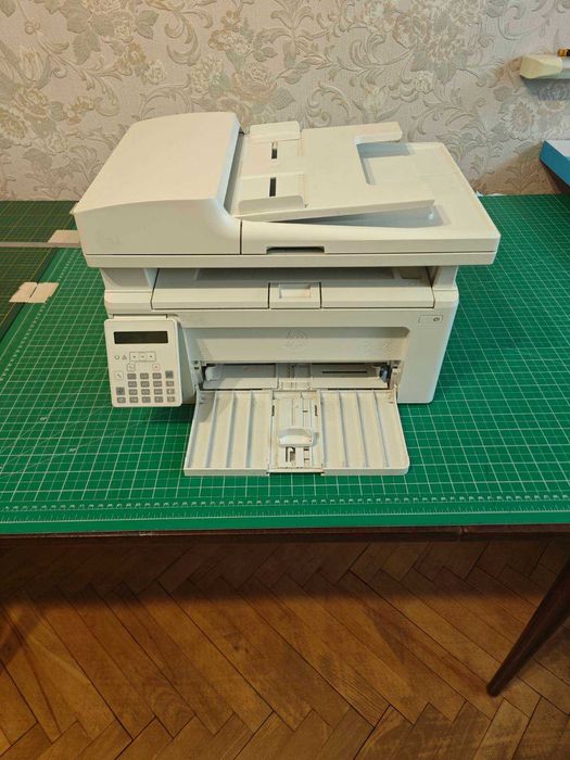 МФУ НР 130fn катридж заправлен