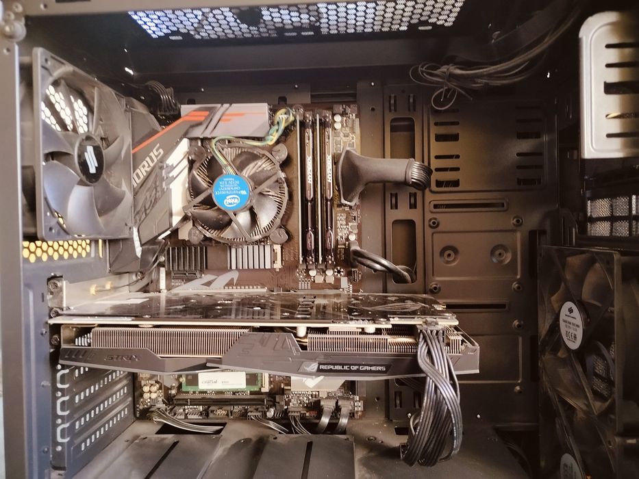 Witam mam na sprzedaż komputer gamingowy