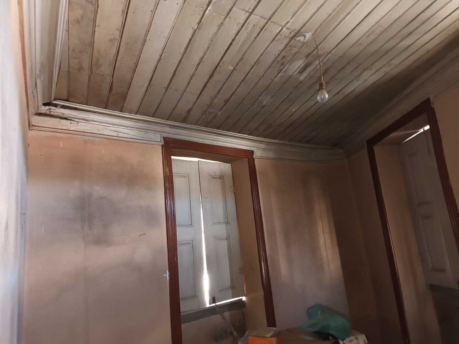 Casa para dividir em 3 apartamentos