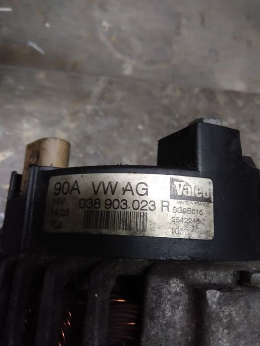 Alternador e compressor de AC