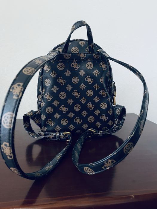 Mochila Guess Preta