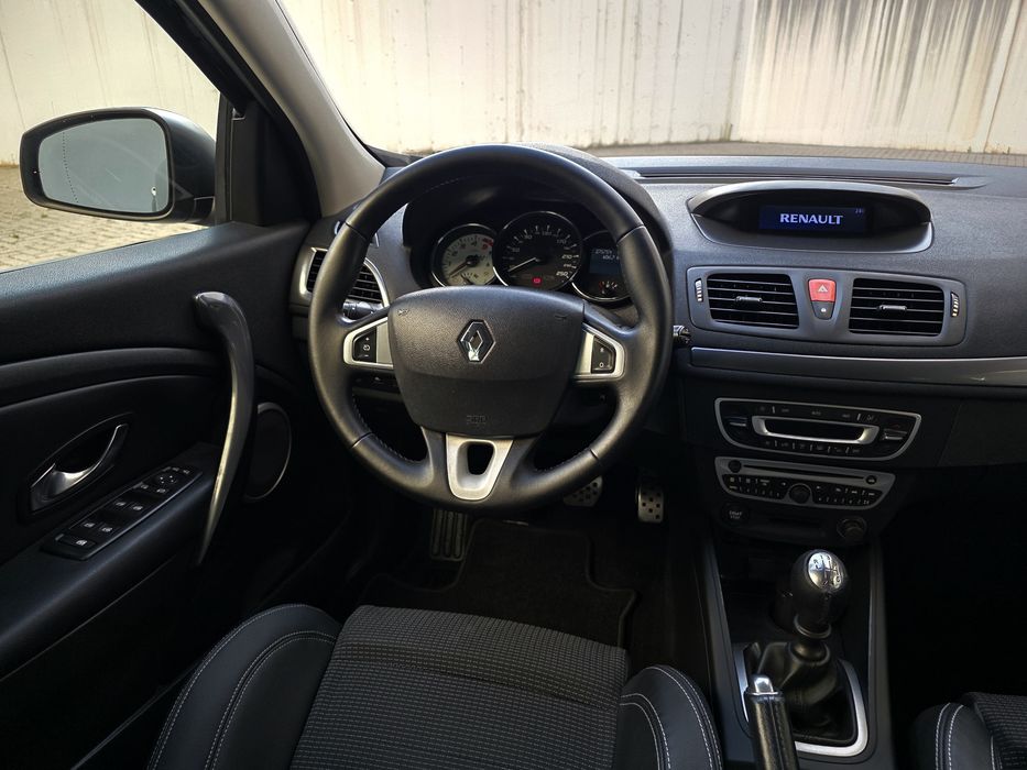 Renault Megane Sport Tourer GT LINE 1.5DCI 110CV  CX6- Excepcional