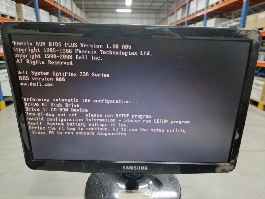 Monitor Samsung 19 Polegadas Funciona Base Metal Felgueiras