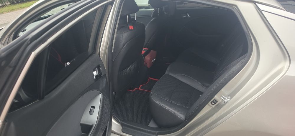 Продам Kia optima hybrid 2013р