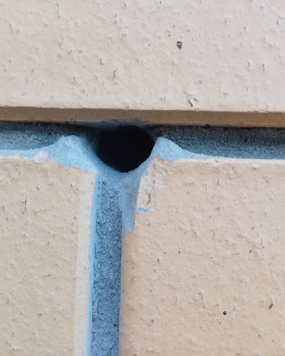 Утеплення будинків піноізолом рідким пінопластом