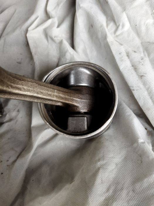 Поршнева двигуна форд ескорт 1.6 дизель