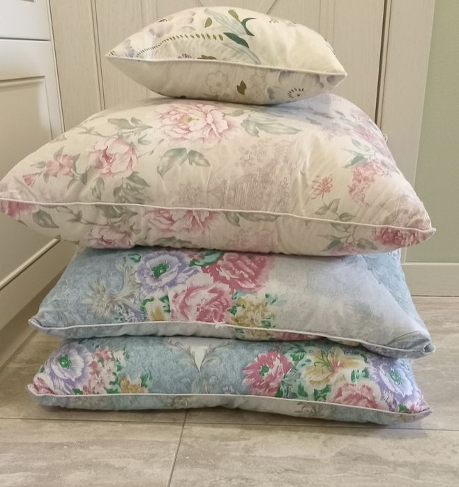 Подушки дитячі дорослі