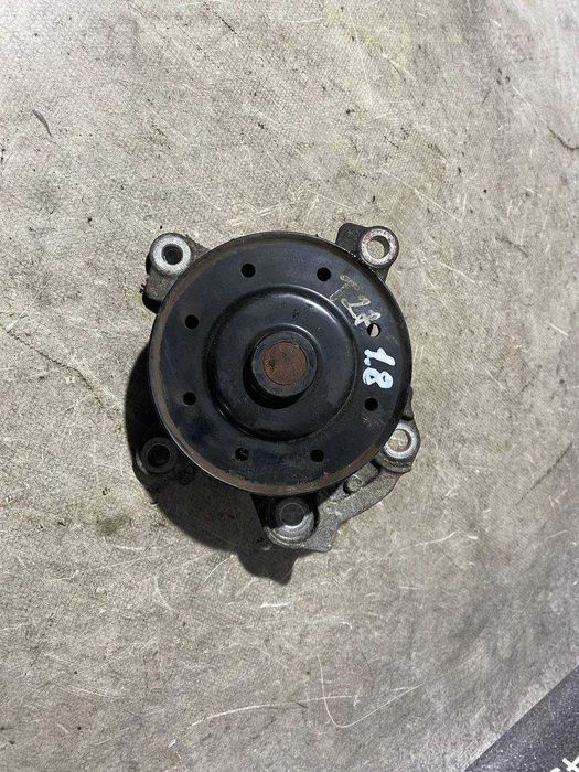 Водяна помпа насос охолодження Toyota Avensis T27 1.8 бензин 1610039466