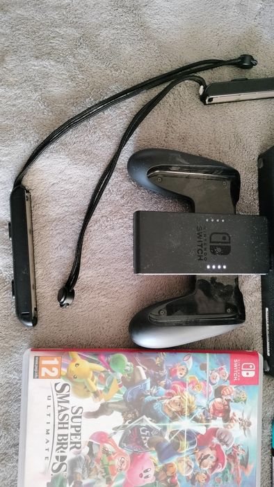 Konsola Nintendo switch z grami