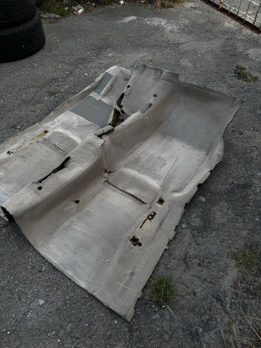 Ковёр (ковролин) бежевый бмв е30 BMW e30