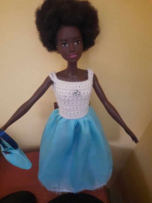 Lalka Barbie ubranka