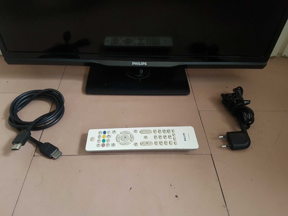 TV PHILIPS  24 PHH410988  z funkcją monitora  . 24 cale . LED .
