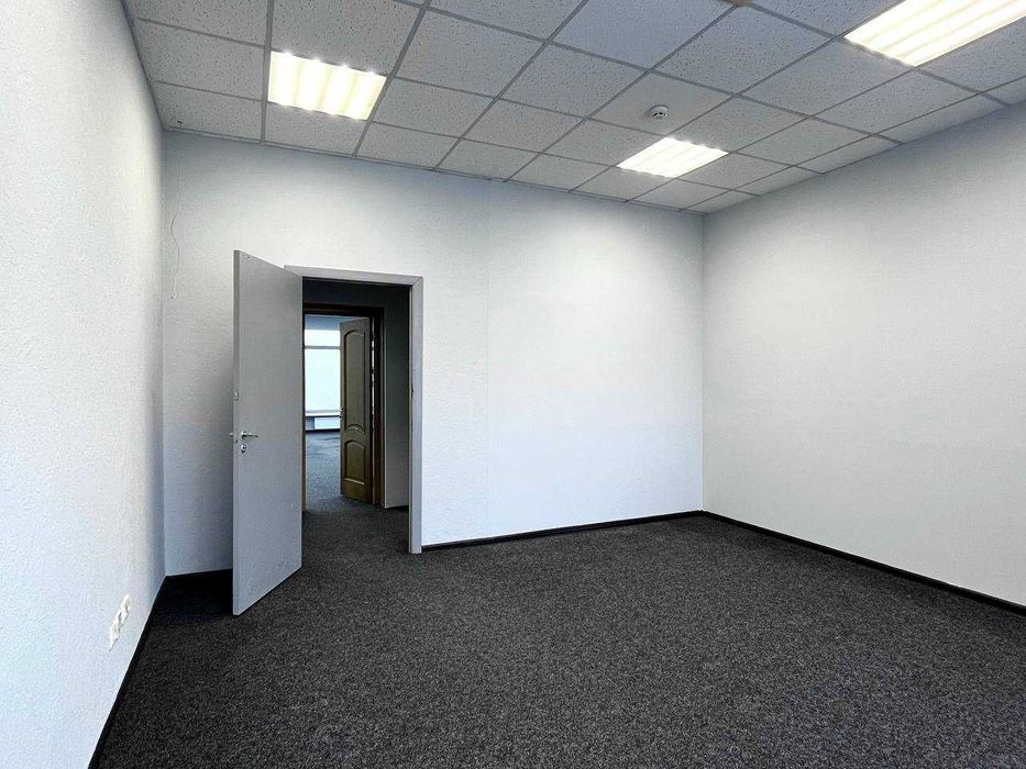 Приміщення для логістичної компанії. 289м². ЦЕНТР. 5ий поверх. Є ліфт. Паркомісця - View 3