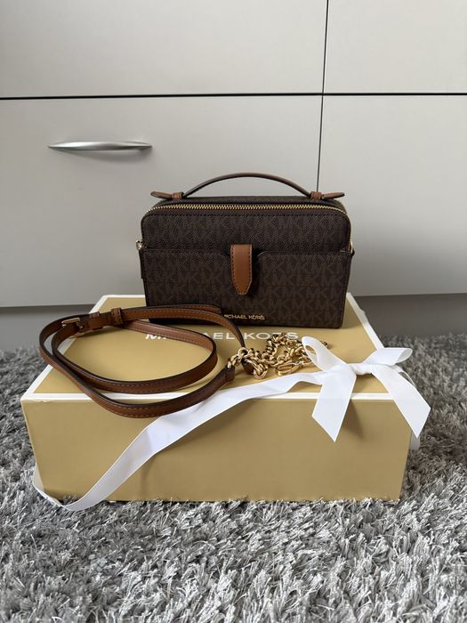 Женская сумка Michael Kors Medium Коричнева