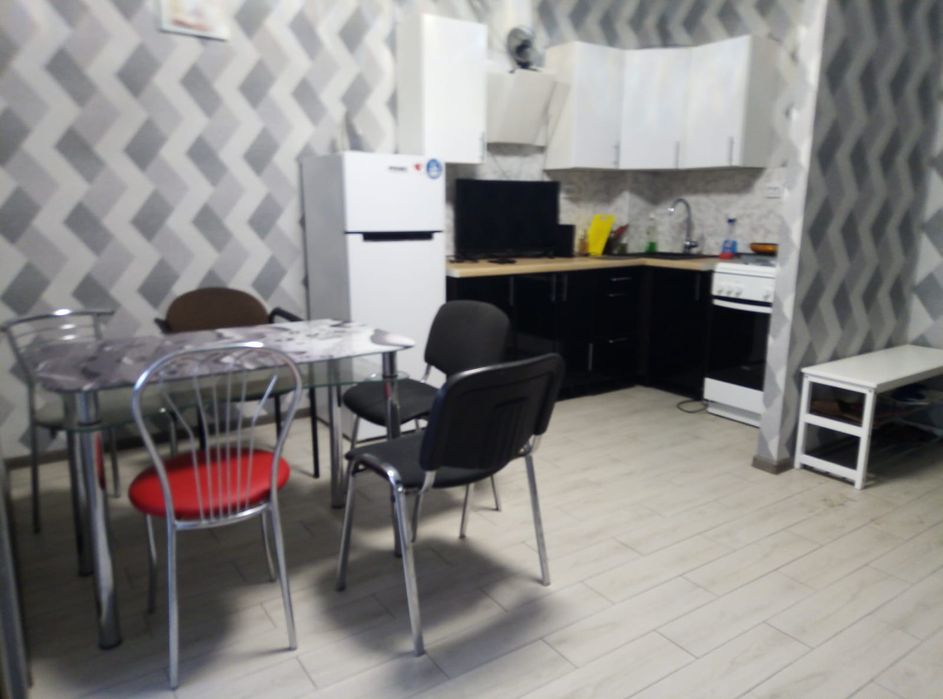 Подобово погодин 3 кім квартира Автономне опалення 6 спальних місць