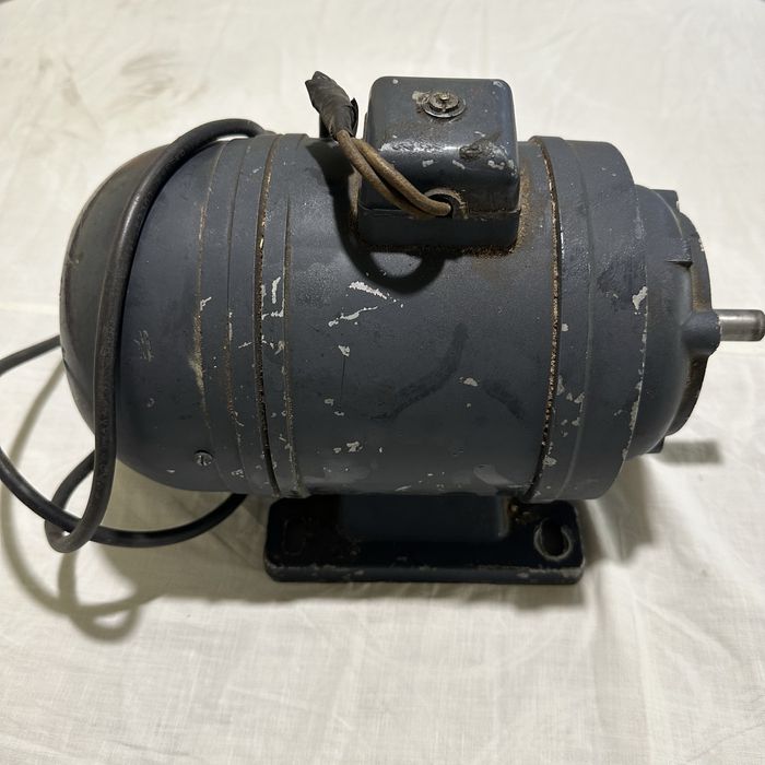 Продам Електродвигун