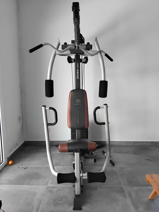 2 máquinas de musculação