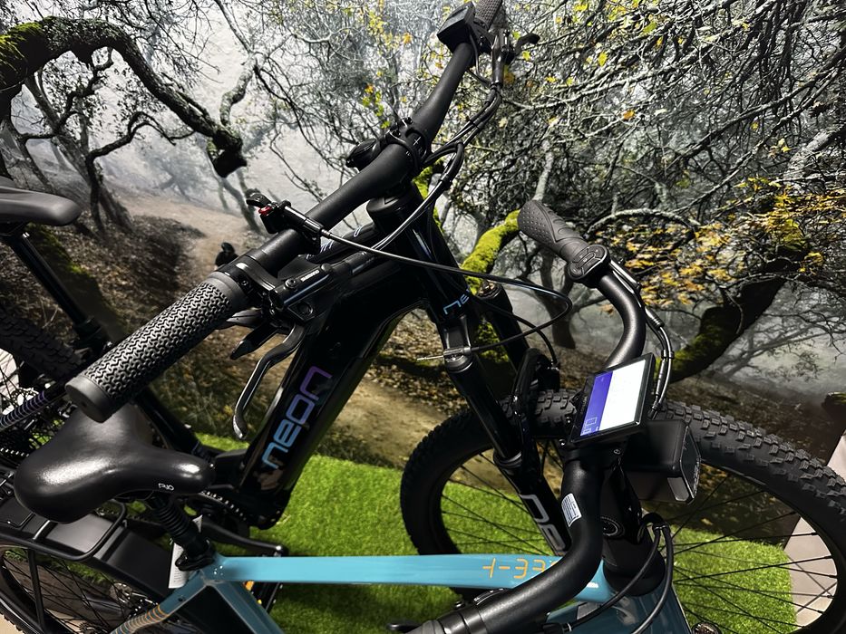 Rower elektryczny Typu SUV NEON Summit CM 1.0 - ACTIVE ZONE Bike World