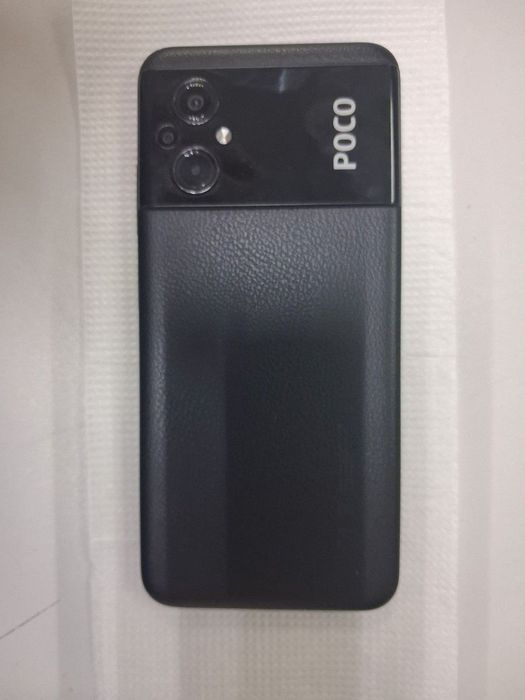Poko M5 6/128 з коробкой, чехлом и зарядкой