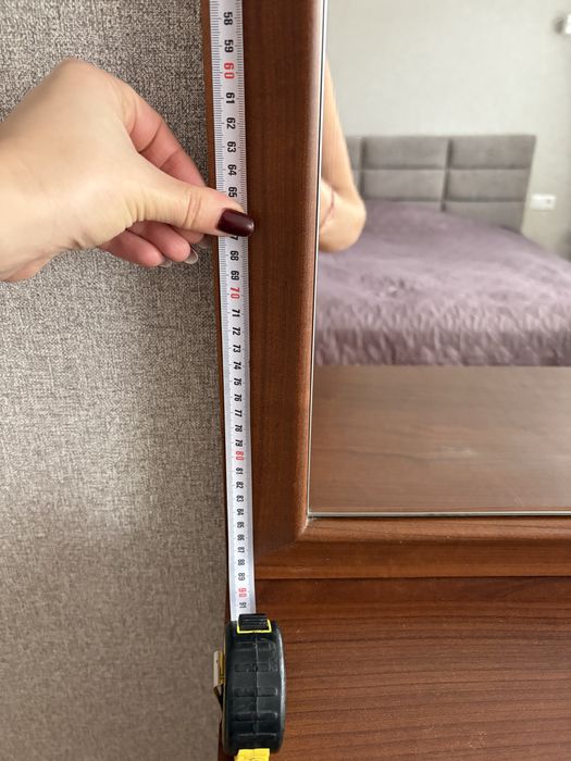 Комод с зеркалом в хорошем состоянии