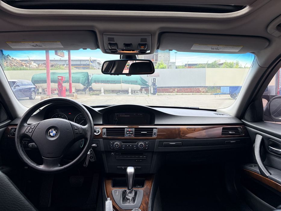 BMW 3 E90 328i xDrive! 2011год , 3 литра, автомат, идеал!