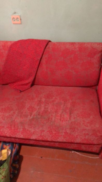 шафа одна трьохдверна,стінка до вітальні