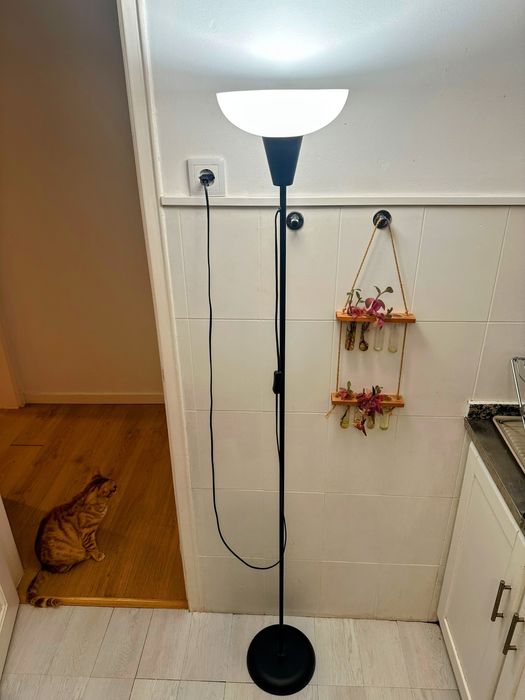 Candeeiro de pé Ikea